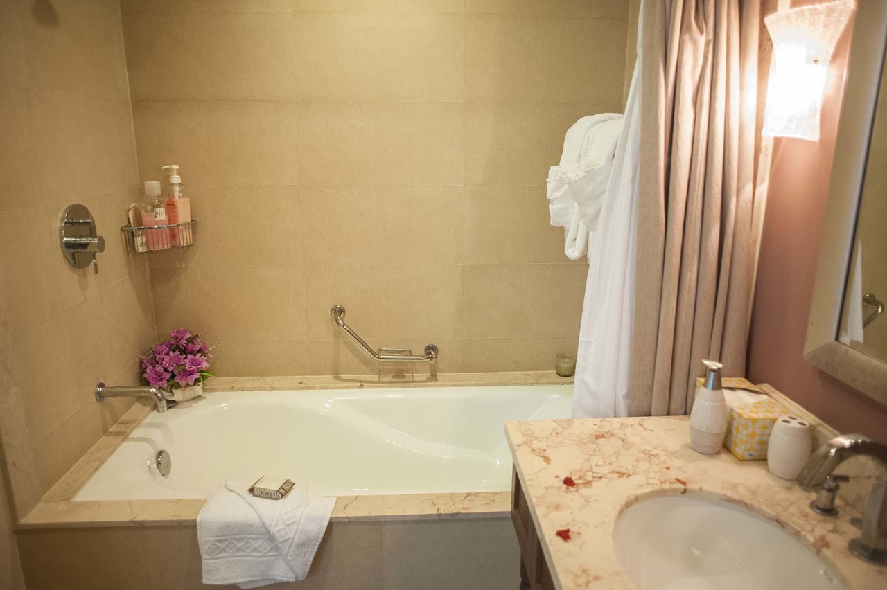 Palmyra Luxury Beach Condos Montego Bay Extérieur photo