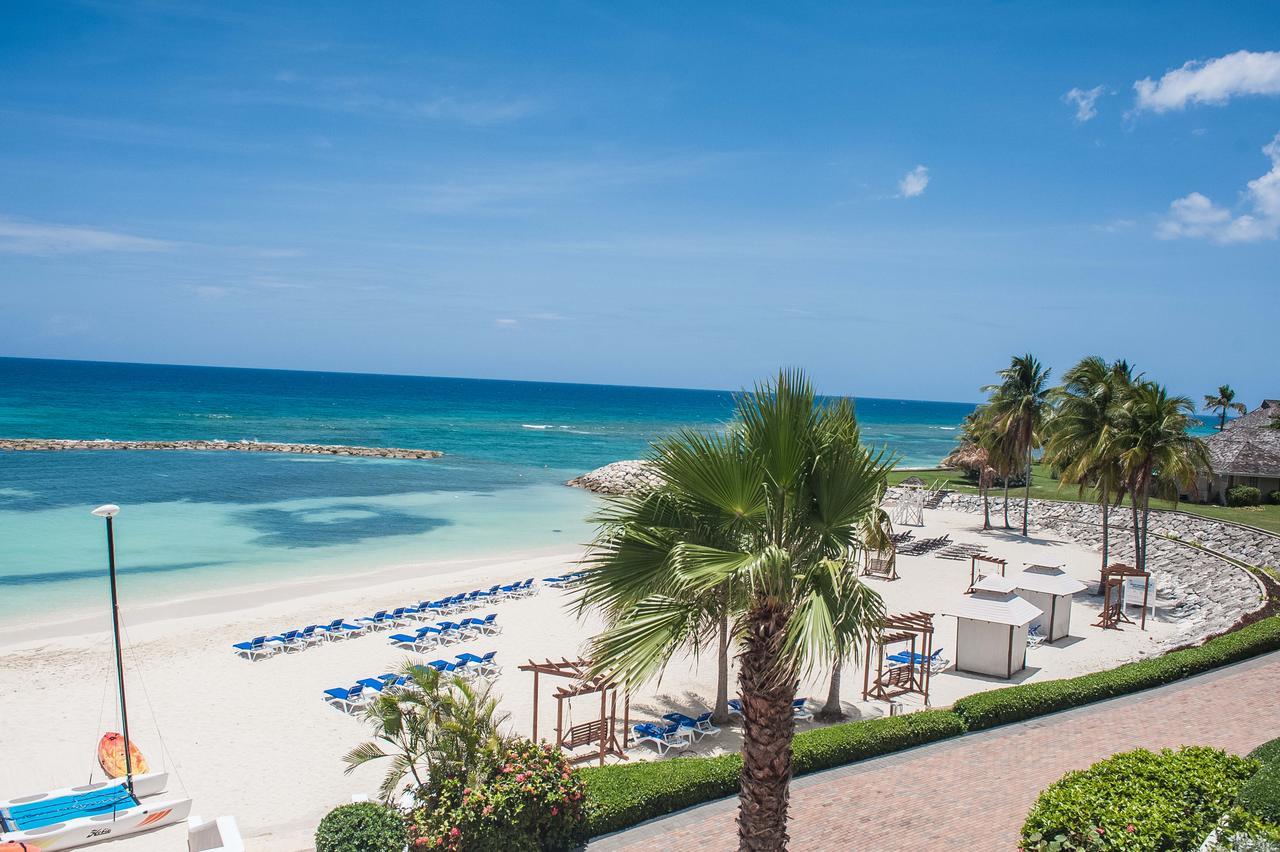 Palmyra Luxury Beach Condos Montego Bay Extérieur photo
